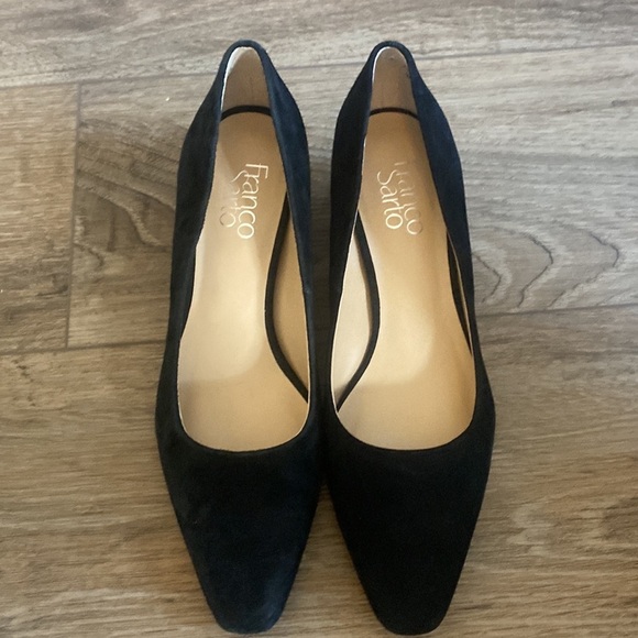 Franco Sarto Women's Jesslyn Pump black suede. Square heel point toe Sz 7.5 - Picture 2 of 6